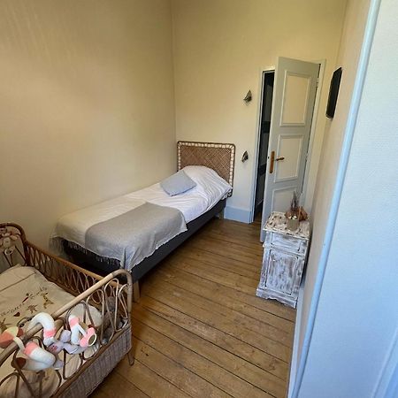 Chateau De Pougy エクステリア 写真